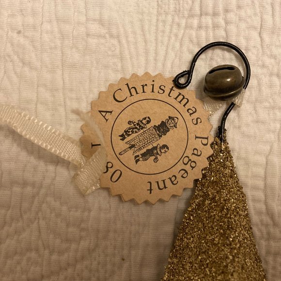 Christmas Gold Stars - Picture 5 of 5